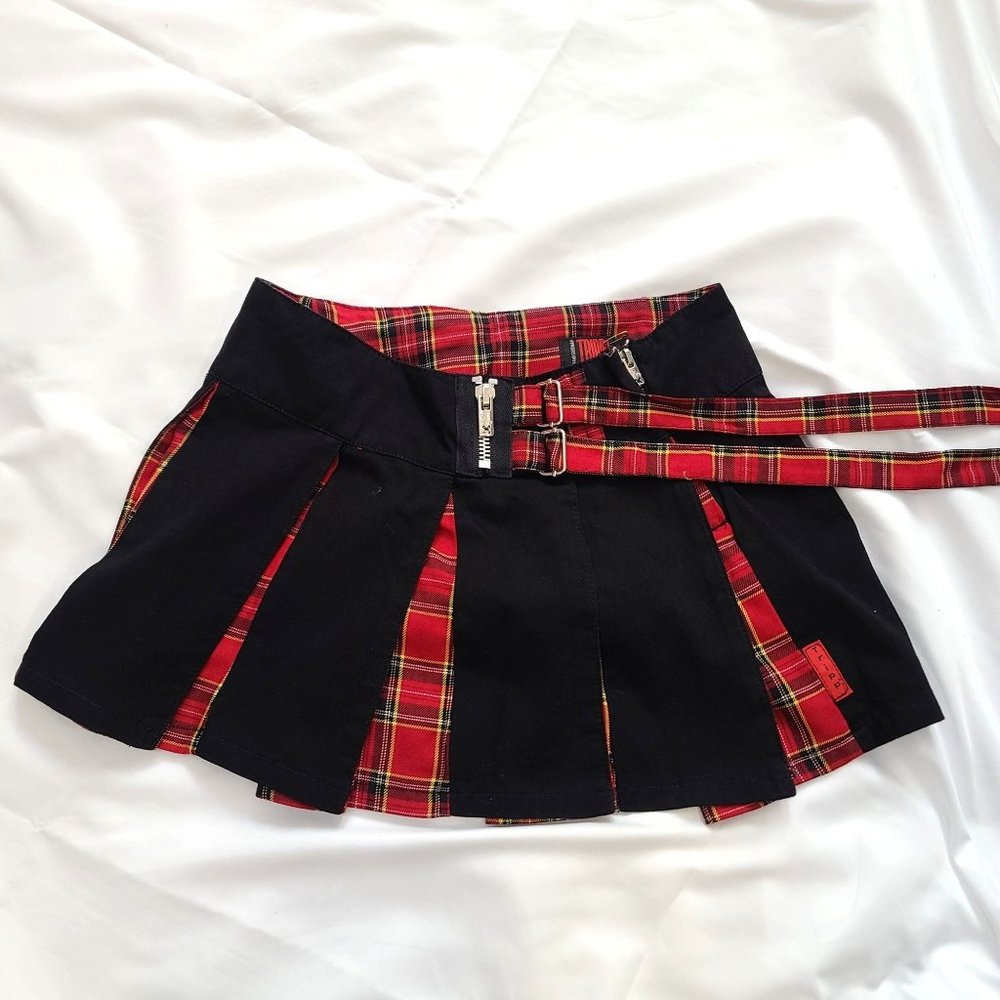 Vintage Tripp NYC Plaid Pleated Mini Skirt, Womens, Black, Red Plaid Pleats, XS - Picture 3 of 8
